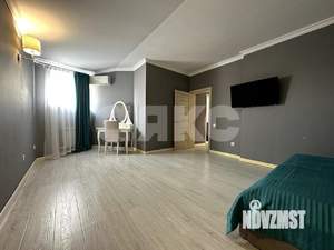 3-к квартира, вторичка, 102м2, 10/10 этаж