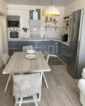 2-к квартира, вторичка, 62м2, 15/18 этаж