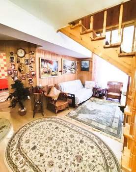 4-к квартира, вторичка, 135м2, 7/9 этаж