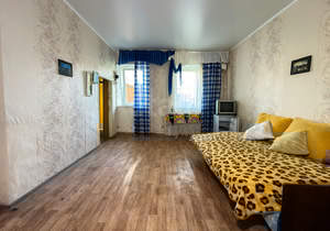 3-к квартира, вторичка, 42м2, 1/1 этаж