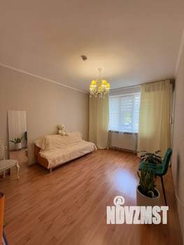 2-к квартира, вторичка, 67м2, 1/10 этаж