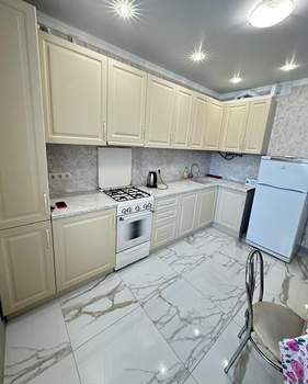 2-к квартира, вторичка, 65м2, 3/10 этаж