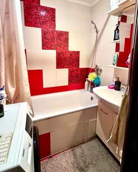 3-к квартира, вторичка, 63м2, 9/10 этаж