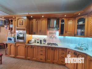 3-к квартира, вторичка, 130м2, 1/9 этаж