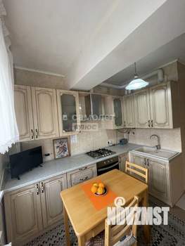 2-к квартира, вторичка, 61м2, 7/10 этаж