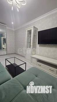 2-к квартира, вторичка, 56м2, 10/19 этаж