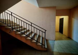 2-к квартира, вторичка, 52м2, 1/9 этаж