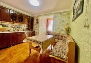 4-к квартира, вторичка, 86м2, 3/9 этаж