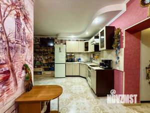 2-к квартира, вторичка, 63м2, 1/7 этаж