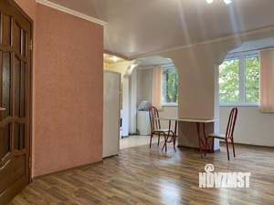 2-к квартира, вторичка, 54м2, 1/5 этаж