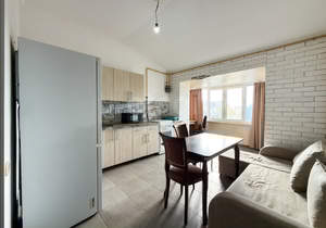 2-к квартира, вторичка, 63м2, 6/6 этаж