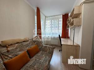 2-к квартира, вторичка, 57м2, 1/10 этаж