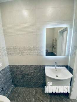 2-к квартира, вторичка, 64м2, 9/16 этаж