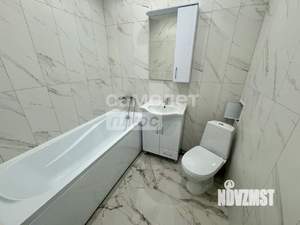 2-к квартира, вторичка, 63м2, 10/13 этаж