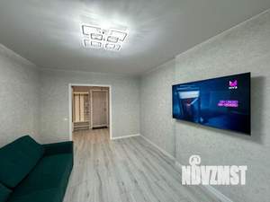 2-к квартира, вторичка, 54м2, 1/9 этаж