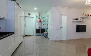 2-к квартира, вторичка, 68м2, 11/16 этаж