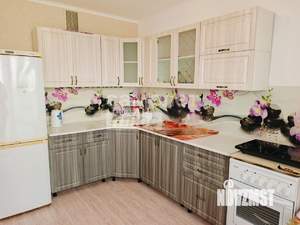 2-к квартира, вторичка, 60м2, 9/16 этаж