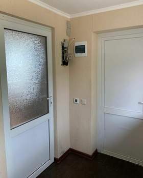 2-к квартира, вторичка, 43м2, 1/1 этаж