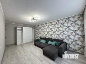 2-к квартира, вторичка, 63м2, 9/16 этаж