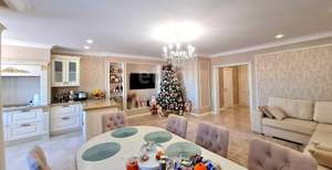 4-к квартира, вторичка, 154м2, 12/23 этаж