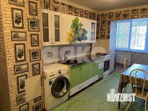 2-к квартира, вторичка, 52м2, 1/9 этаж