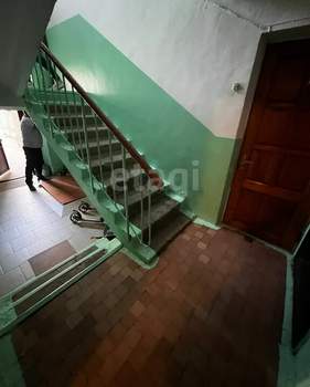 3-к квартира, вторичка, 60м2, 1/2 этаж