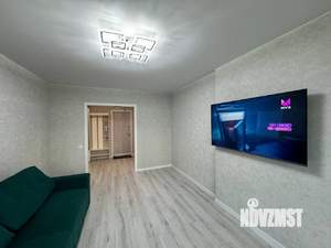 2-к квартира, вторичка, 54м2, 1/9 этаж