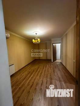 3-к квартира, вторичка, 52м2, 1/5 этаж