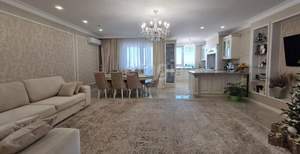 4-к квартира, вторичка, 154м2, 12/23 этаж