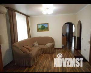 2-к квартира, вторичка, 73м2, 1/6 этаж