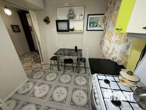 2-к квартира, вторичка, 42м2, 8/9 этаж