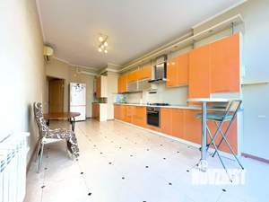 2-к квартира, вторичка, 82м2, 10/10 этаж