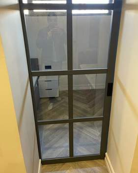 4-к квартира, вторичка, 95м2, 1/3 этаж