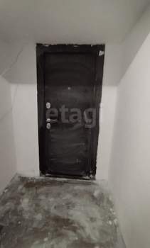 2-к квартира, вторичка, 63м2, 1/8 этаж