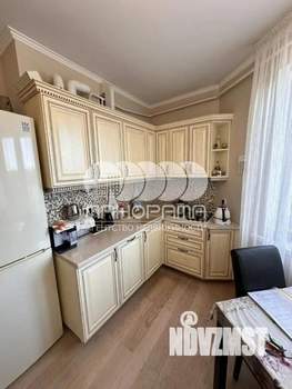 2-к квартира, вторичка, 60м2, 4/13 этаж