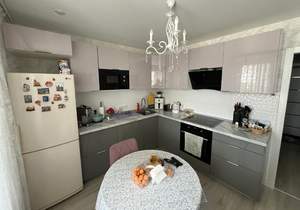 2-к квартира, вторичка, 57м2, 1/16 этаж