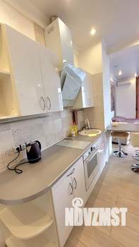 Студия квартира, вторичка, 38м2, 13/18 этаж