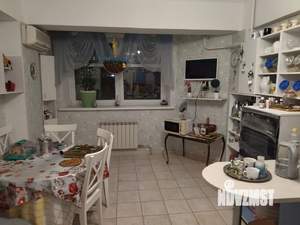 3-к квартира, вторичка, 130м2, 1/9 этаж