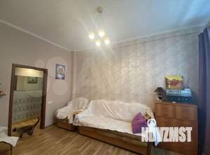 2-к квартира, вторичка, 60м2, 1/4 этаж