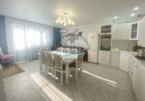 3-к квартира, вторичка, 103м2, 3/5 этаж