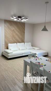 3-к квартира, вторичка, 130м2, 1/10 этаж