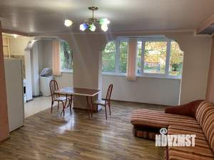 2-к квартира, вторичка, 54м2, 1/5 этаж