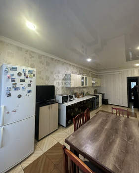 3-к квартира, вторичка, 146м2, 11/20 этаж