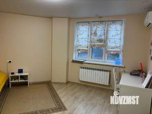 3-к квартира, вторичка, 130м2, 1/10 этаж