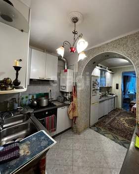 3-к квартира, вторичка, 79м2, 1/2 этаж