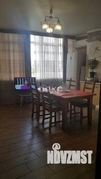 1-к квартира, вторичка, 61м2, 2/13 этаж