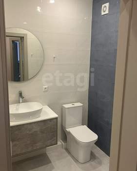 2-к квартира, вторичка, 57м2, 10/15 этаж