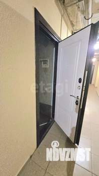 Студия квартира, вторичка, 25м2, 1/13 этаж