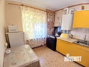 3-к квартира, вторичка, 56м2, 1/2 этаж