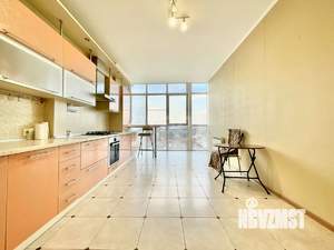 2-к квартира, вторичка, 82м2, 10/10 этаж